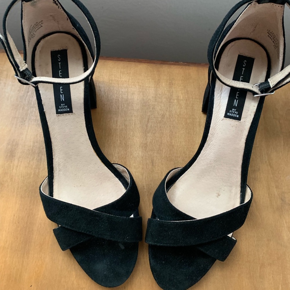 Women’s shoes by Steve Madden - Picture 2 of 6